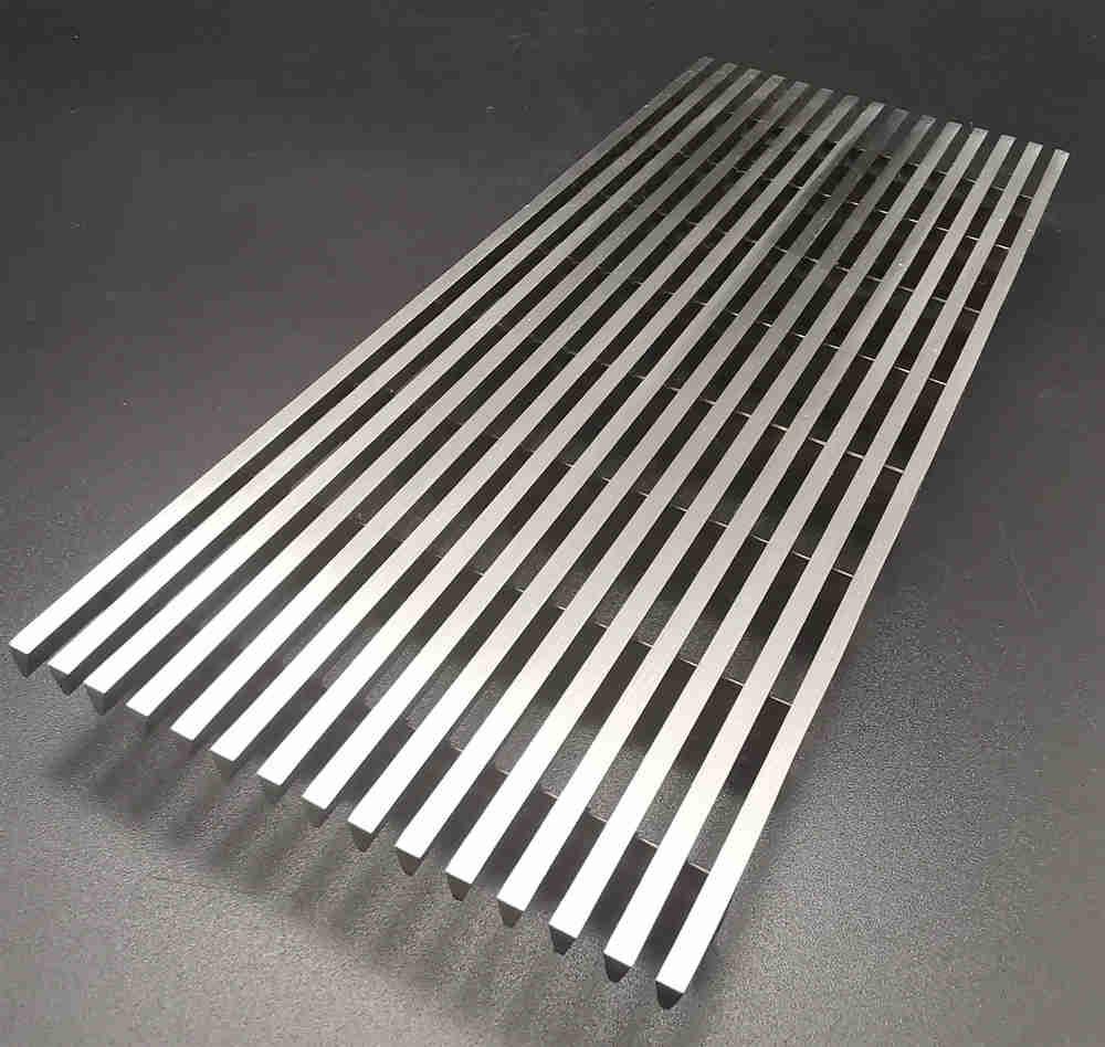 Water Gratings